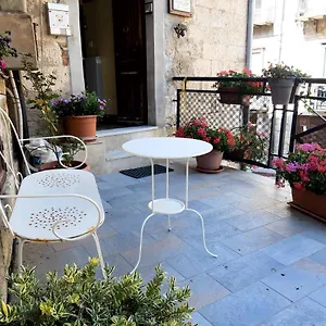 La Casa Del Pittore Di Petralia Couette-café Petralia Soprana